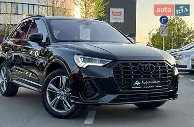 Внедорожник / Кроссовер Audi Q3 2019 в 