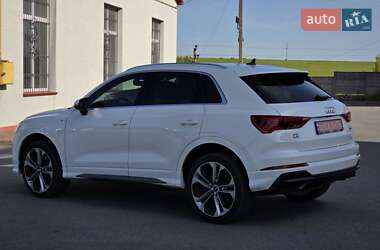 Внедорожник / Кроссовер Audi Q3 2019 в 