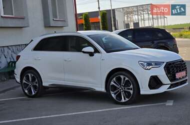 Внедорожник / Кроссовер Audi Q3 2019 в 