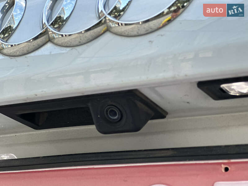 Внедорожник / Кроссовер Audi Q3 2015 в Ровно