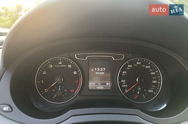 Внедорожник / Кроссовер Audi Q3 2015 в 