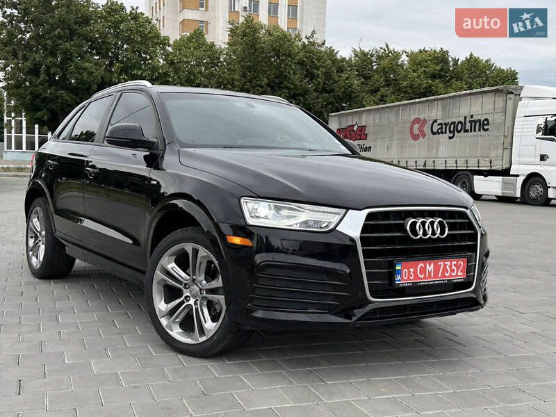 Внедорожник / Кроссовер Audi Q3 2018 в 