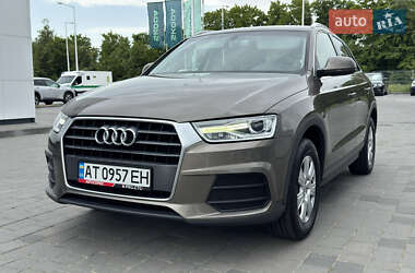 Внедорожник / Кроссовер Audi Q3 2016 в 