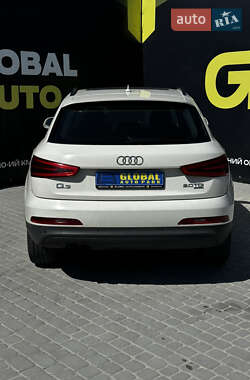 Внедорожник / Кроссовер Audi Q3 2013 в 