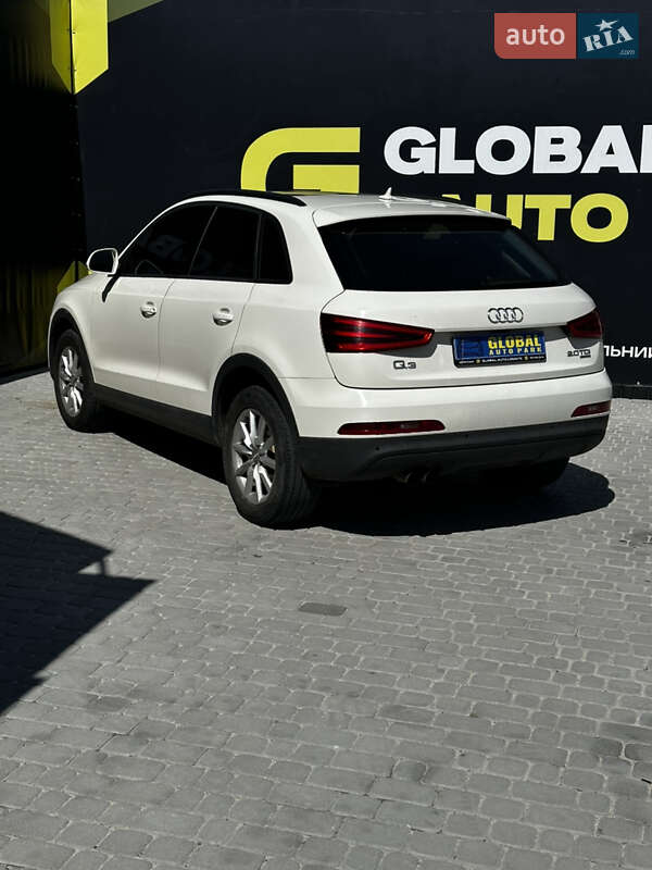 Позашляховик / Кросовер Audi Q3 2013 в Львові