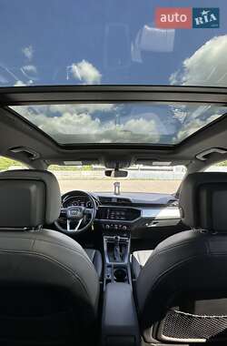 Внедорожник / Кроссовер Audi Q3 2019 в 