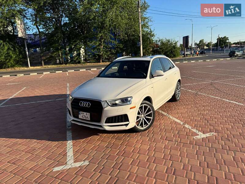 Внедорожник / Кроссовер Audi Q3 2017 в Одессе