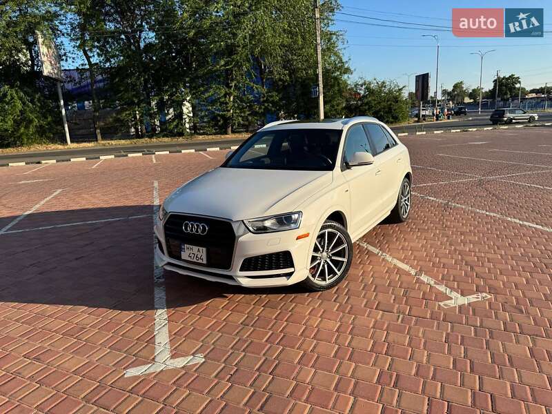 Внедорожник / Кроссовер Audi Q3 2017 в Одессе