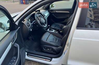 Внедорожник / Кроссовер Audi Q3 2017 в 
