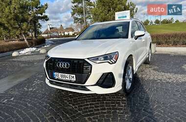 Внедорожник / Кроссовер Audi Q3 2019 в 