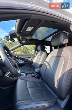 Внедорожник / Кроссовер Audi Q3 2019 в 
