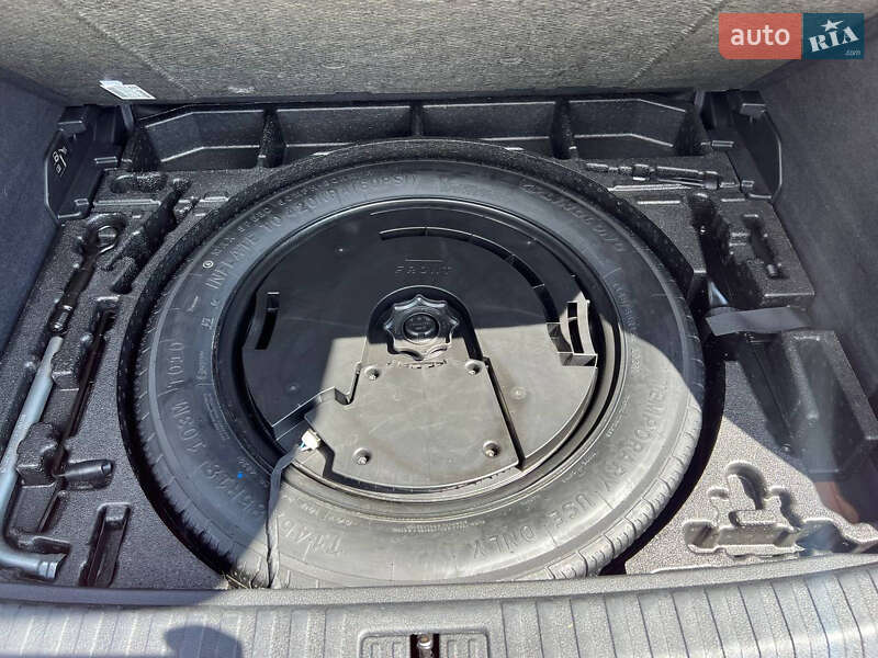 Внедорожник / Кроссовер Audi Q3 2021 в Тернополе