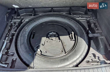 Внедорожник / Кроссовер Audi Q3 2021 в 