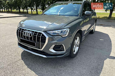 Внедорожник / Кроссовер Audi Q3 2019 в 