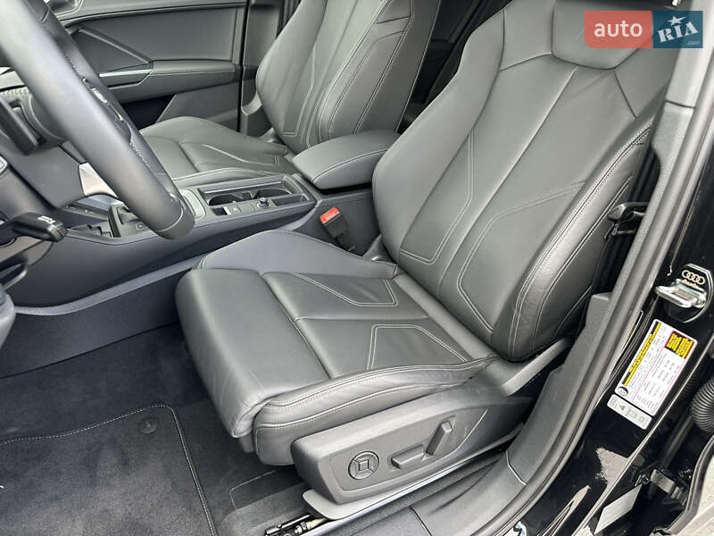 Внедорожник / Кроссовер Audi Q3 2024 в Киеве
