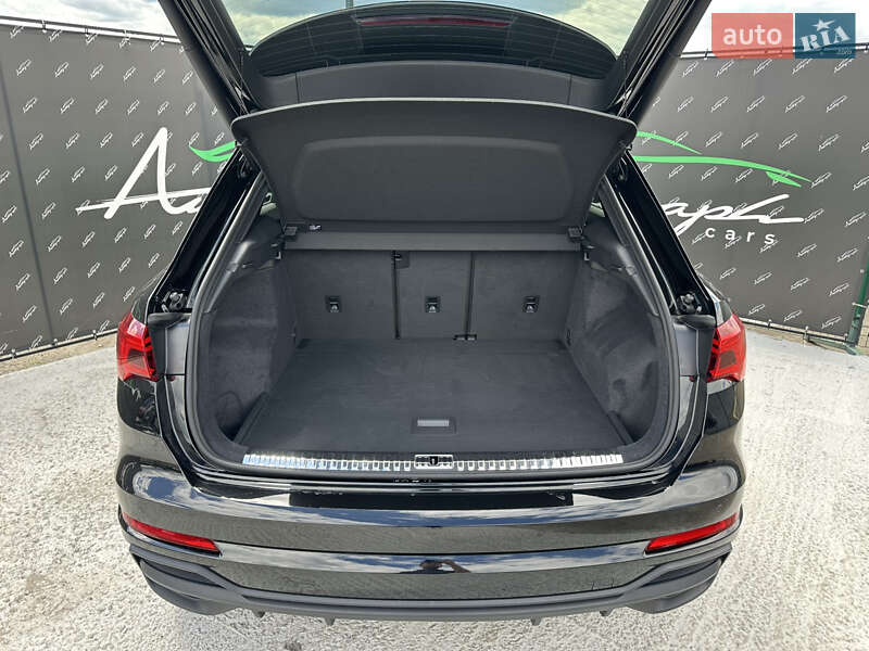 Внедорожник / Кроссовер Audi Q3 2024 в Киеве