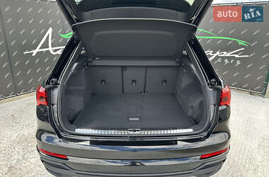 Внедорожник / Кроссовер Audi Q3 2024 в 