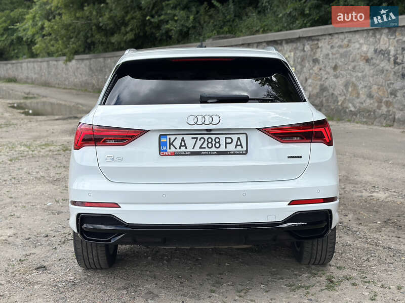 Позашляховик / Кросовер Audi Q3 2019 в Києві