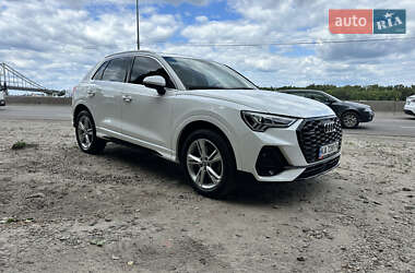 Внедорожник / Кроссовер Audi Q3 2019 в 