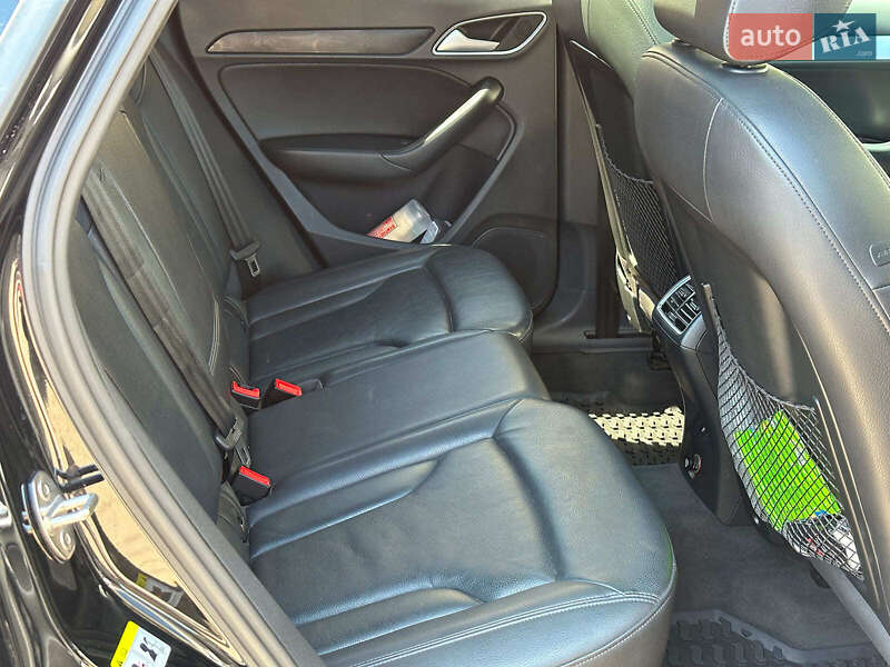 Внедорожник / Кроссовер Audi Q3 2018 в Одессе