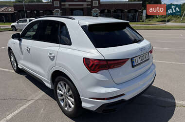 Внедорожник / Кроссовер Audi Q3 2020 в 