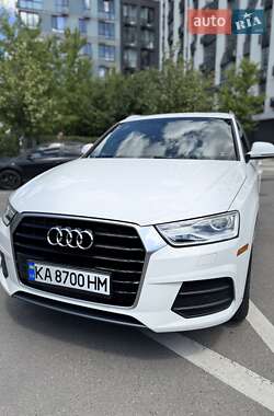 Внедорожник / Кроссовер Audi Q3 2016 в 