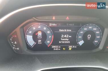 Внедорожник / Кроссовер Audi Q3 2021 в 