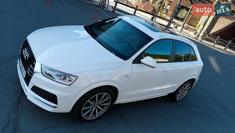 Внедорожник / Кроссовер Audi Q3 2017 в Одессе
