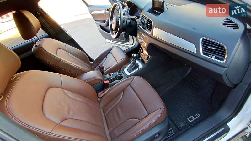 Внедорожник / Кроссовер Audi Q3 2017 в Одессе