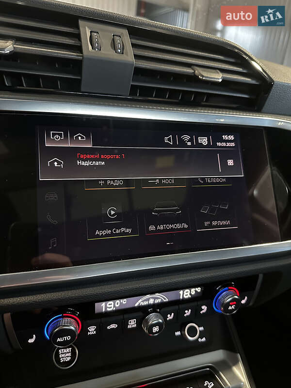 Внедорожник / Кроссовер Audi Q3 2021 в Львове