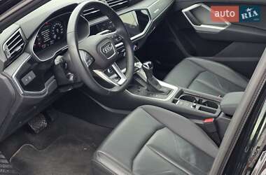 Внедорожник / Кроссовер Audi Q3 2024 в 