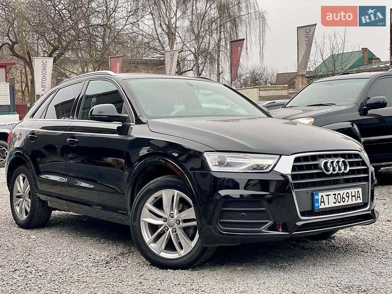 Внедорожник / Кроссовер Audi Q3 2015 в 