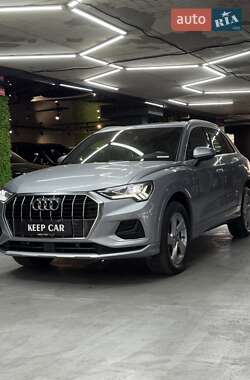 Внедорожник / Кроссовер Audi Q3 2019 в 