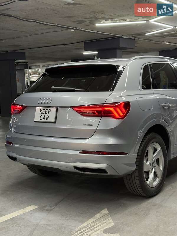 Внедорожник / Кроссовер Audi Q3 2019 в Одессе