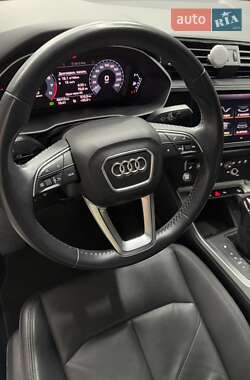 Внедорожник / Кроссовер Audi Q3 2019 в 