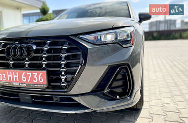 Внедорожник / Кроссовер Audi Q3 2022 в 