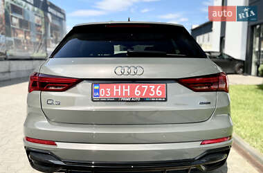 Внедорожник / Кроссовер Audi Q3 2022 в 