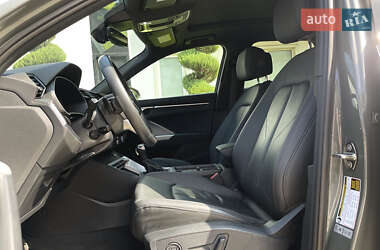 Внедорожник / Кроссовер Audi Q3 2022 в 