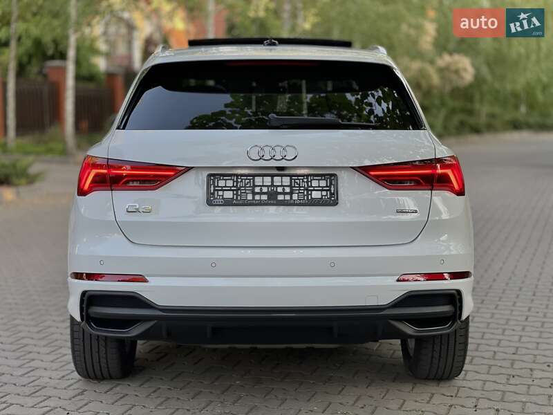 Позашляховик / Кросовер Audi Q3 2024 в Одесі