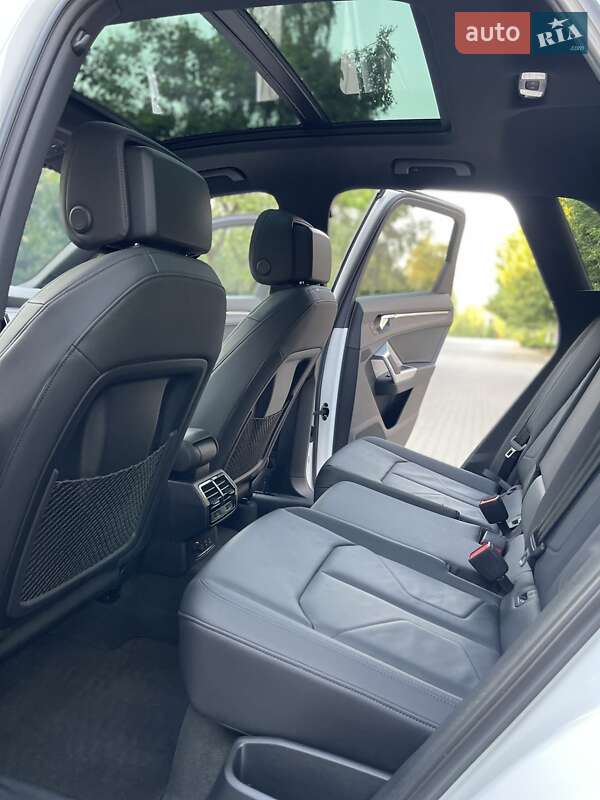Позашляховик / Кросовер Audi Q3 2024 в Одесі