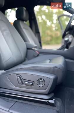Внедорожник / Кроссовер Audi Q3 2024 в 