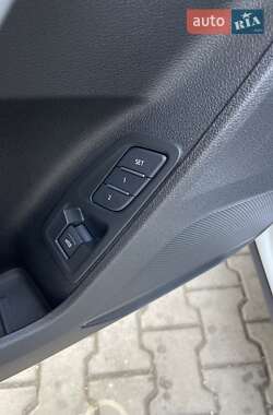 Внедорожник / Кроссовер Audi Q3 2024 в 