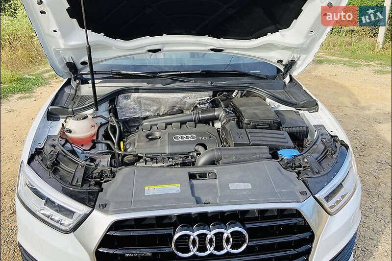 Позашляховик / Кросовер Audi Q3 2017 в Чернівцях