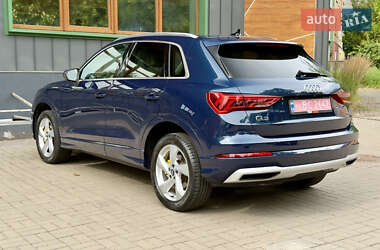 Позашляховик / Кросовер Audi Q3 2020 в 