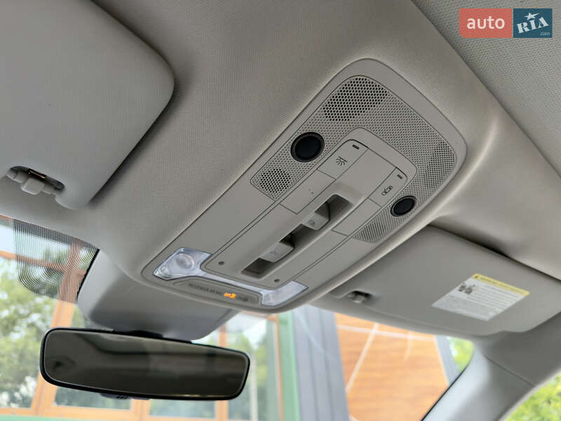 Внедорожник / Кроссовер Audi Q3 2020 в Ровно