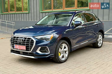 Позашляховик / Кросовер Audi Q3 2020 в 