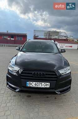 Позашляховик / Кросовер Audi Q3 2016 в 