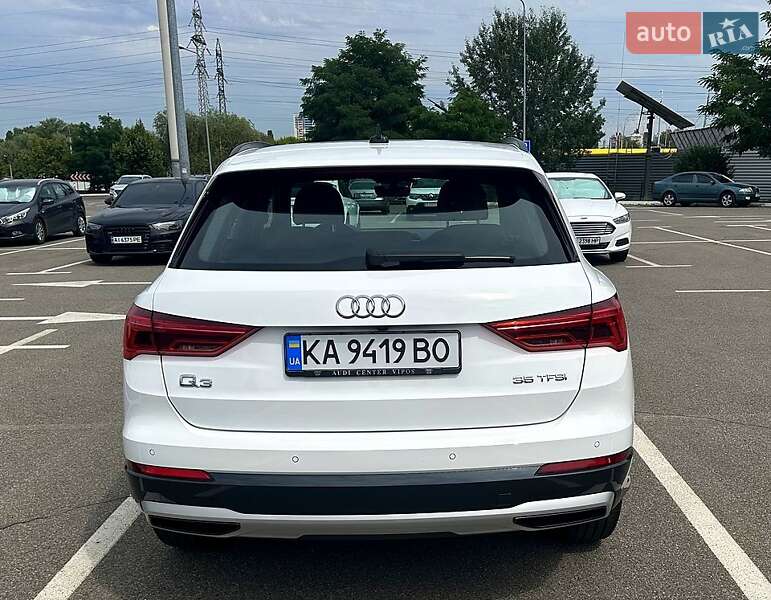 Позашляховик / Кросовер Audi Q3 2020 в Києві