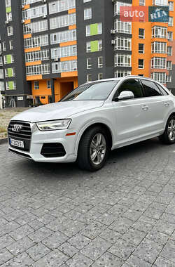 Внедорожник / Кроссовер Audi Q3 2016 в Ивано-Франковске