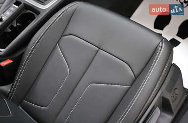Внедорожник / Кроссовер Audi Q3 2021 в 